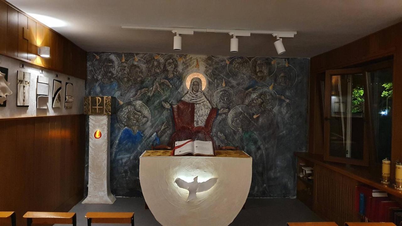 Wieczernik Dom Rekolekcyjny Ksiezy Pallotynow Swieta Katarzyna  Exteriör bild
