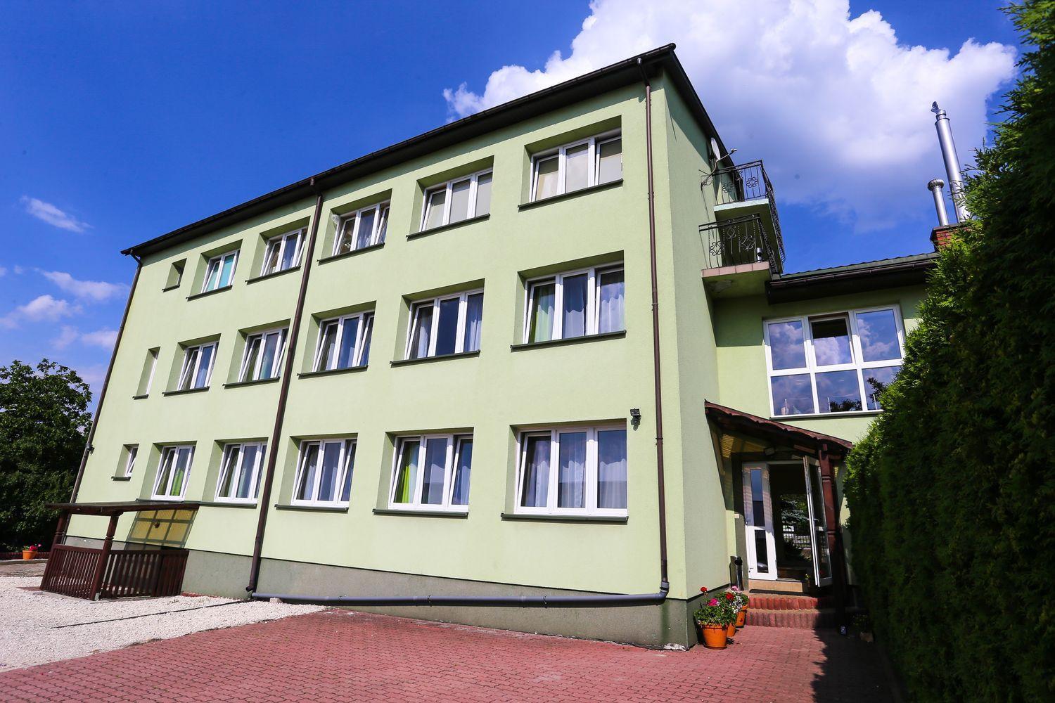 Wieczernik Dom Rekolekcyjny Ksiezy Pallotynow Swieta Katarzyna  Exteriör bild
